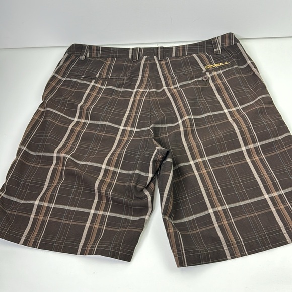 O'Neill Men's brown plaid bermuda shorts - Picture 10 of 11